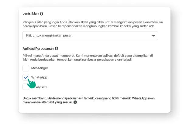 Seorang pengguna memilih WhatsApp di bagian Aplikasi Pengiriman Pesan