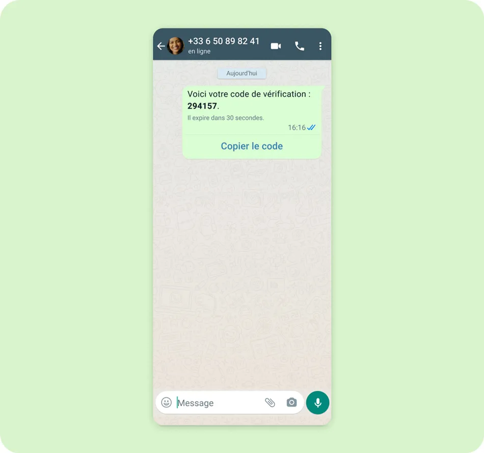 Un code de vérification pour WhatsApp Business dans une conversation